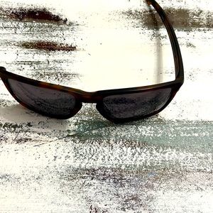 Oakley sliver shades